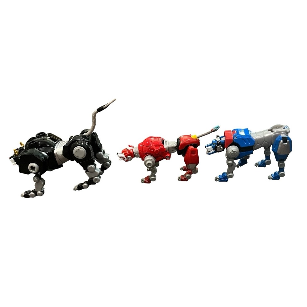 Playmates Voltron Legendary Defender Combiner Red Lion Black Lion Blue Lion READ